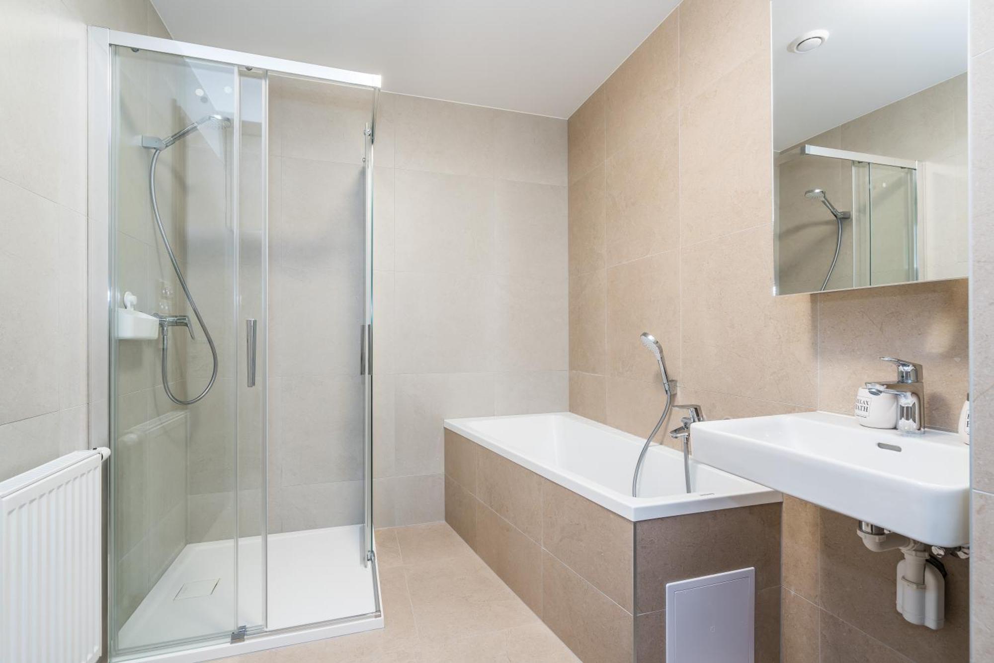 Ferienwohnung Perla Hradce 401 Hradec Králové Exterior foto
