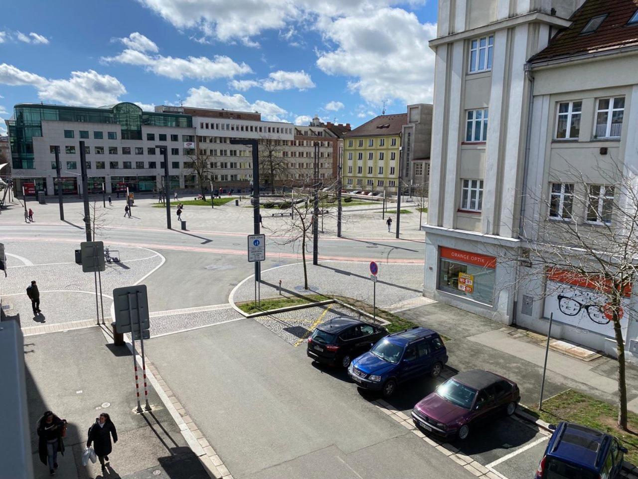 Ferienwohnung Perla Hradce 401 Hradec Králové Exterior foto